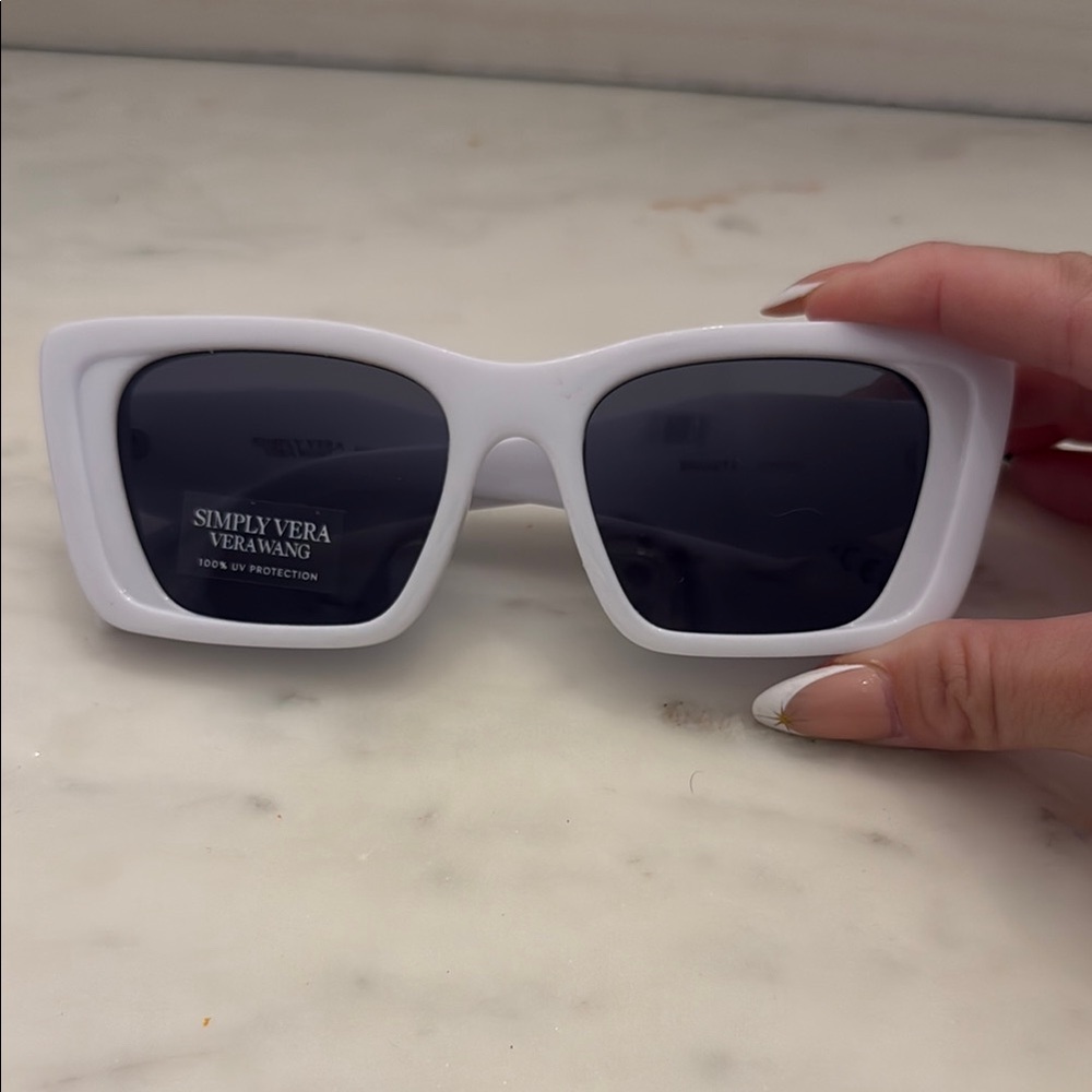 Simply Vera Vera Wang White Sunglasses